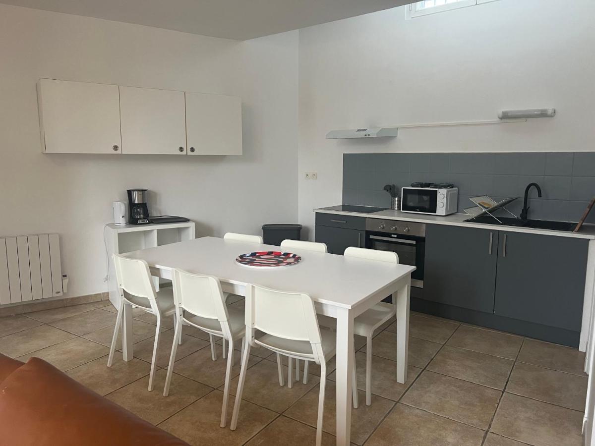 Le Relais De Saint Loup 1 A 66 Personnes Lejlighed Montereau-Fault-Yonne Eksteriør billede