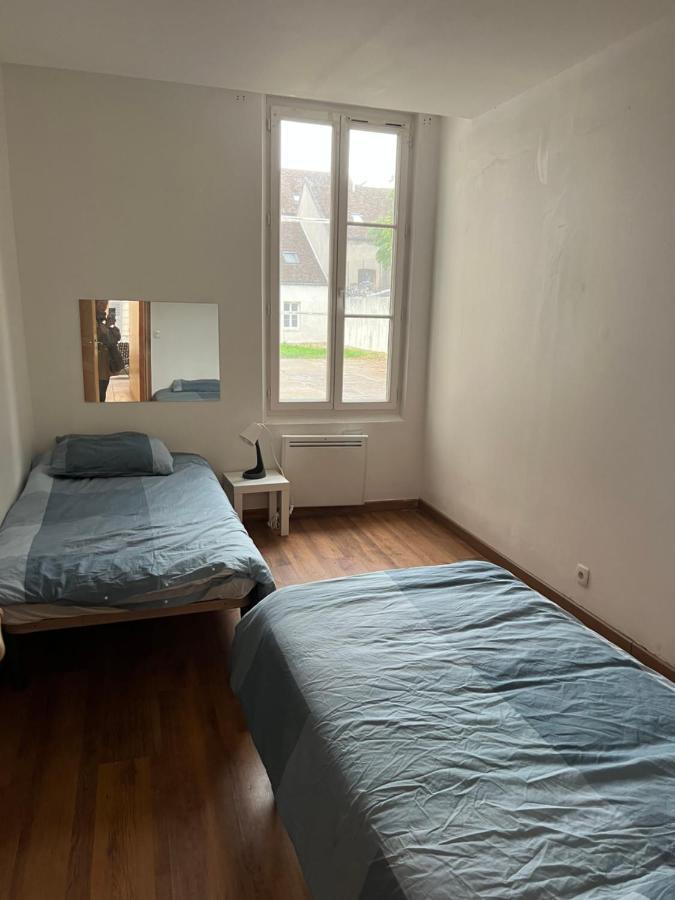 Le Relais De Saint Loup 1 A 66 Personnes Lejlighed Montereau-Fault-Yonne Eksteriør billede